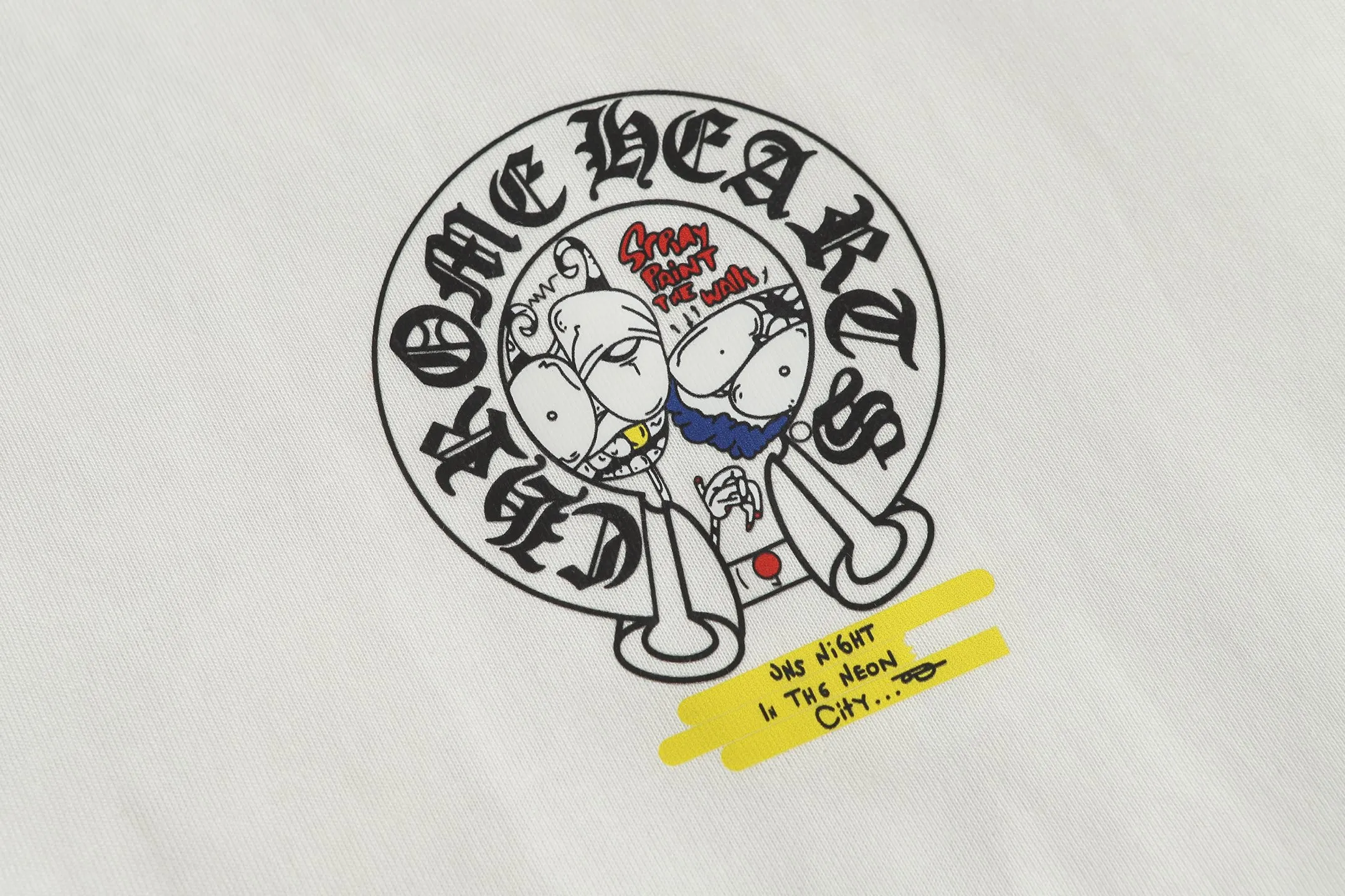P150 Chrome Hearts CH Chrome Hearts colorful horseshoe Sanskrit city limited letter printed short-sleeved T-shirt Printed with direct injection imported machine Hardware and accessories are all milled and customized Correctly configured Black 2025 Chrome Hearts authentic packaging 260 grams of custom-dyed double yarn cotton Large version Loose and stylish Different from low version slim and long version The upper body stretches the hips 100% commitment: top quality Not fast food The highest version on the market Top quality - different from the ordinary versions on the market If you care about quality, you should also respect the price. Absolutely 0 after-sales service and 0 return rate so far. It’s hard not to love the style - 260g double yarn cotton custom dyed fabric - Correct high-density main mark, washed tag, hand-sewn
